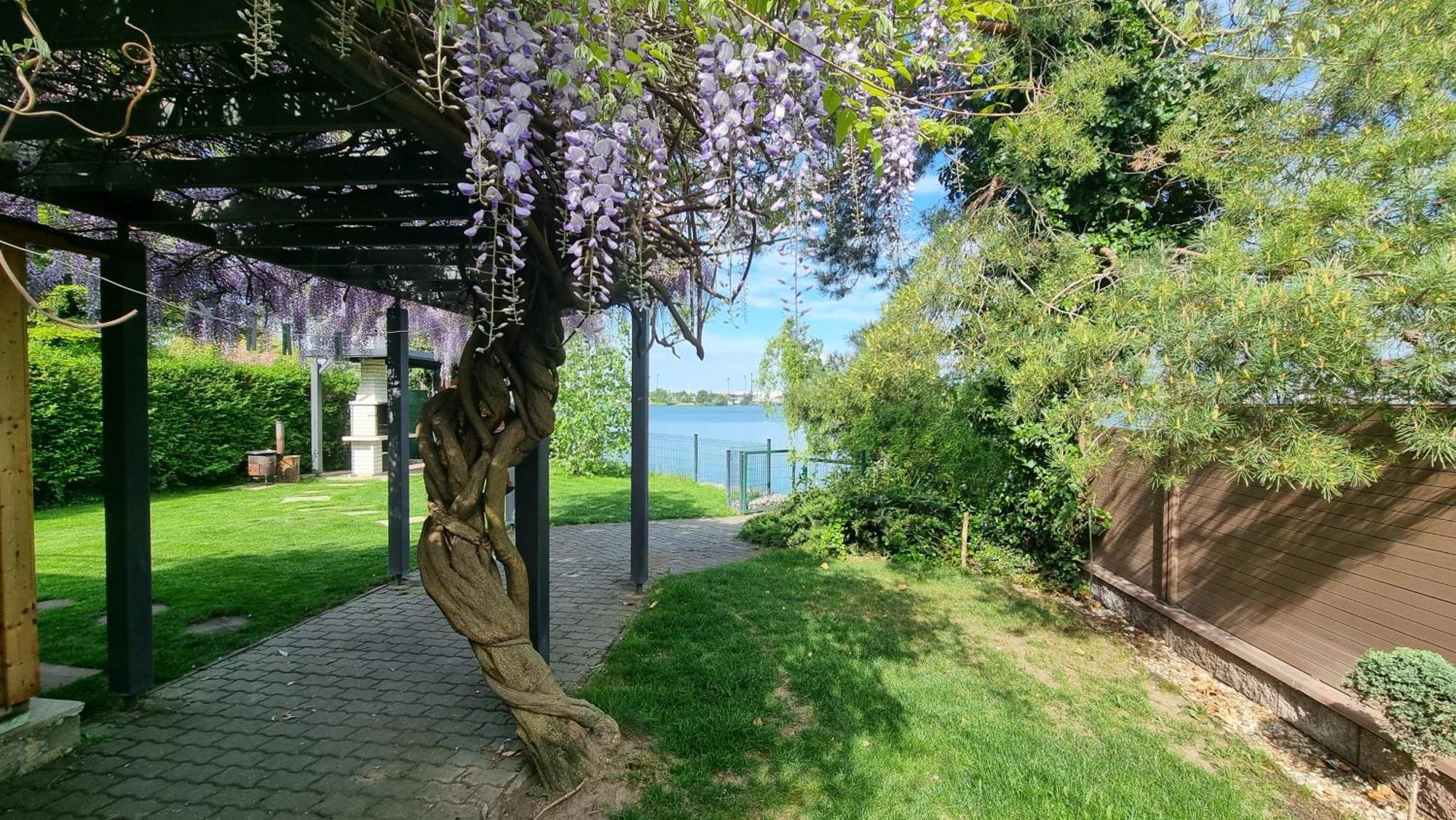 Topsenec-Lakeside Home Esterno foto