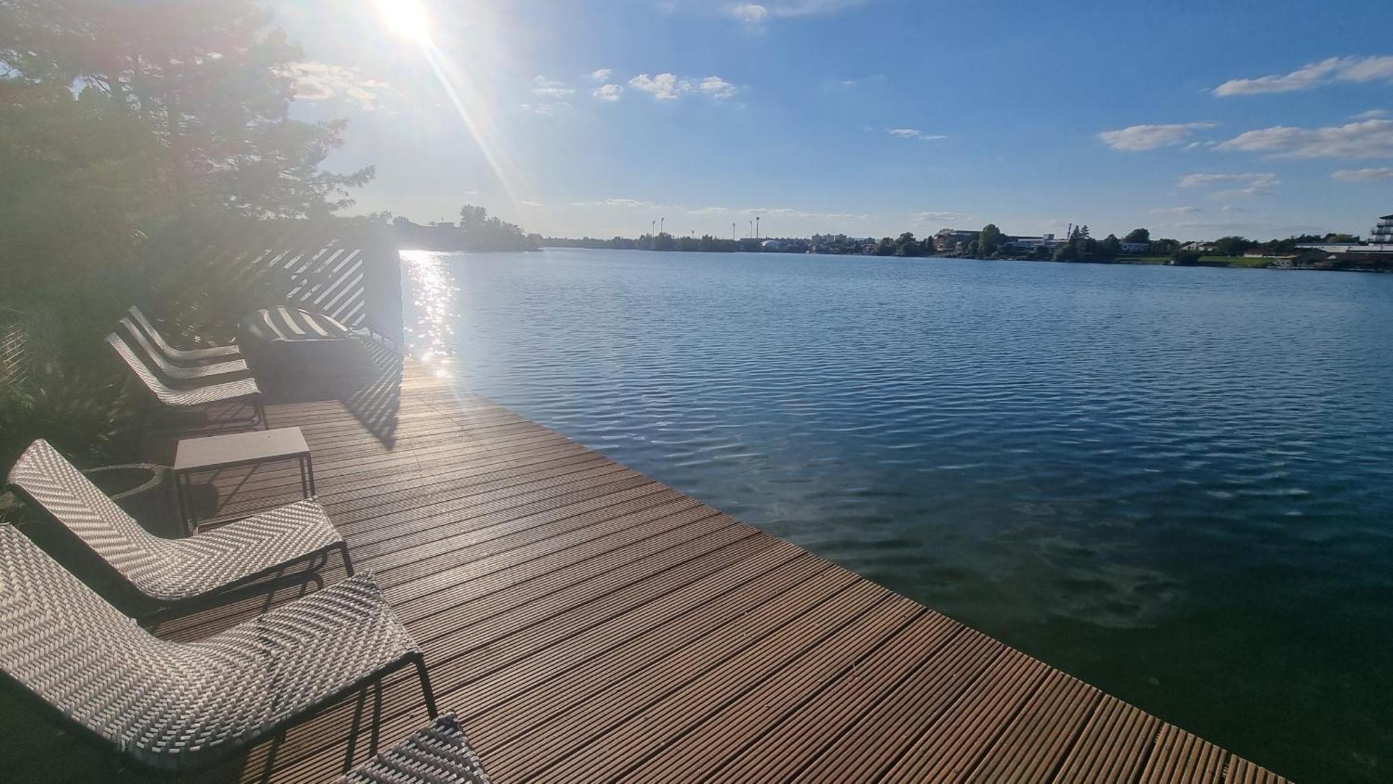Topsenec-Lakeside Home Esterno foto