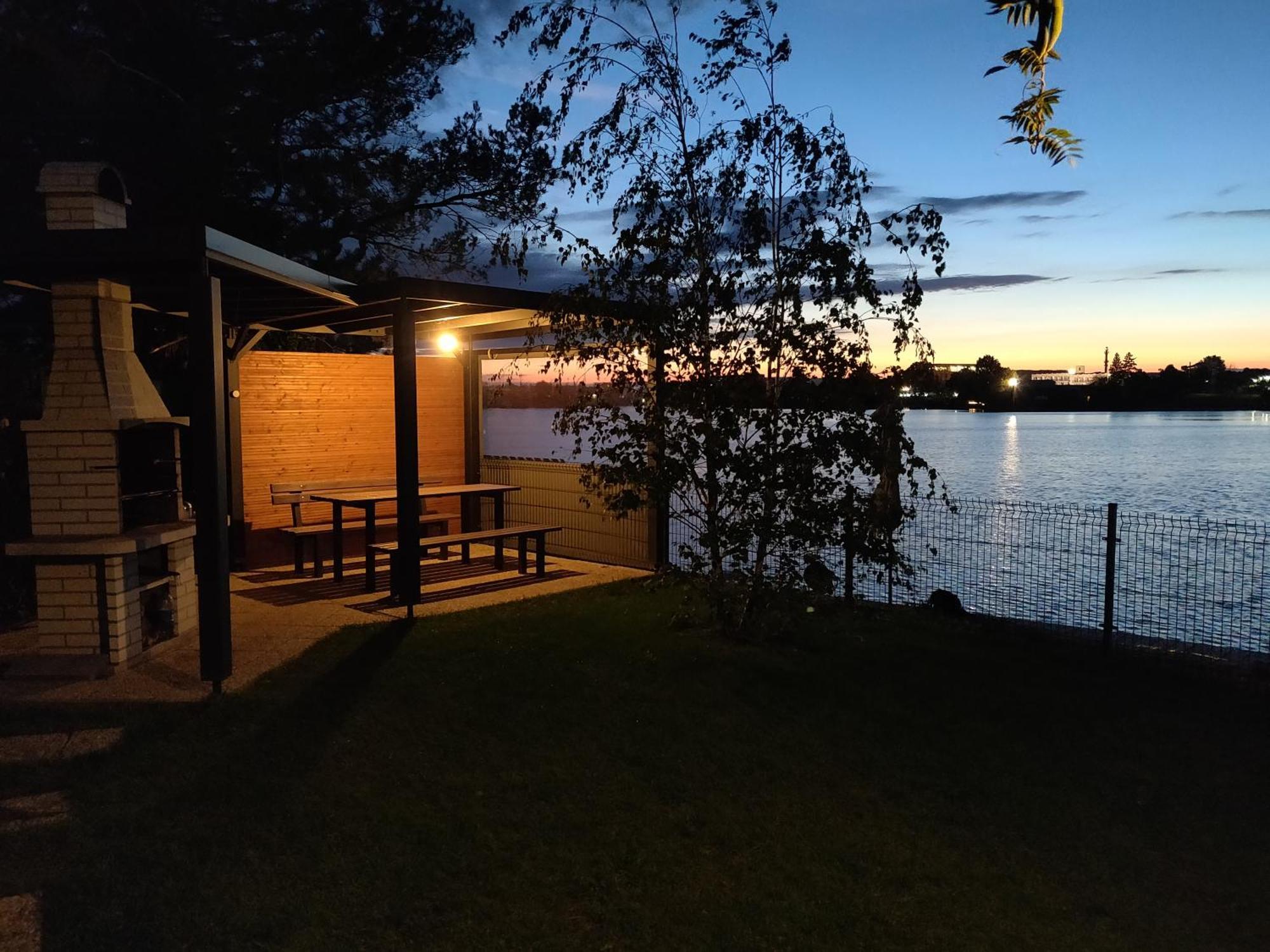 Topsenec-Lakeside Home Esterno foto