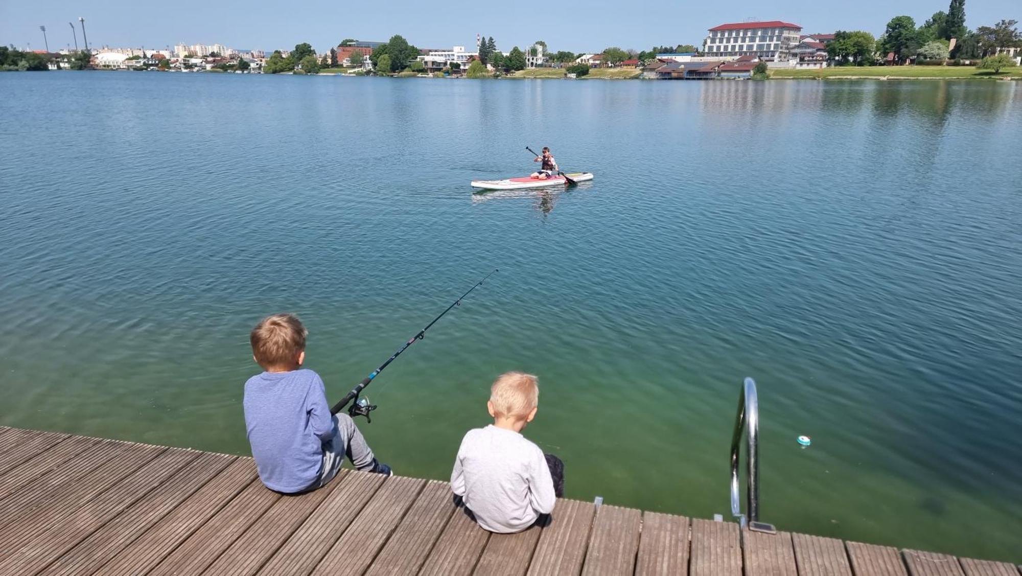 Topsenec-Lakeside Home Esterno foto